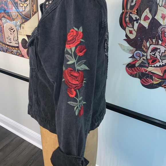 Up-Cycled denim jacket one of a kind panther snake - Picture 6 of 7